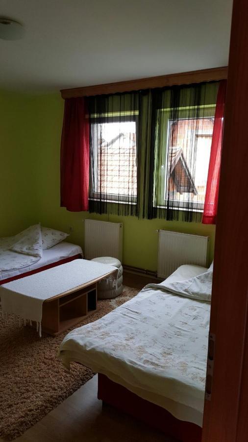 Apartmani Malina 3 비옐리나 외부 사진